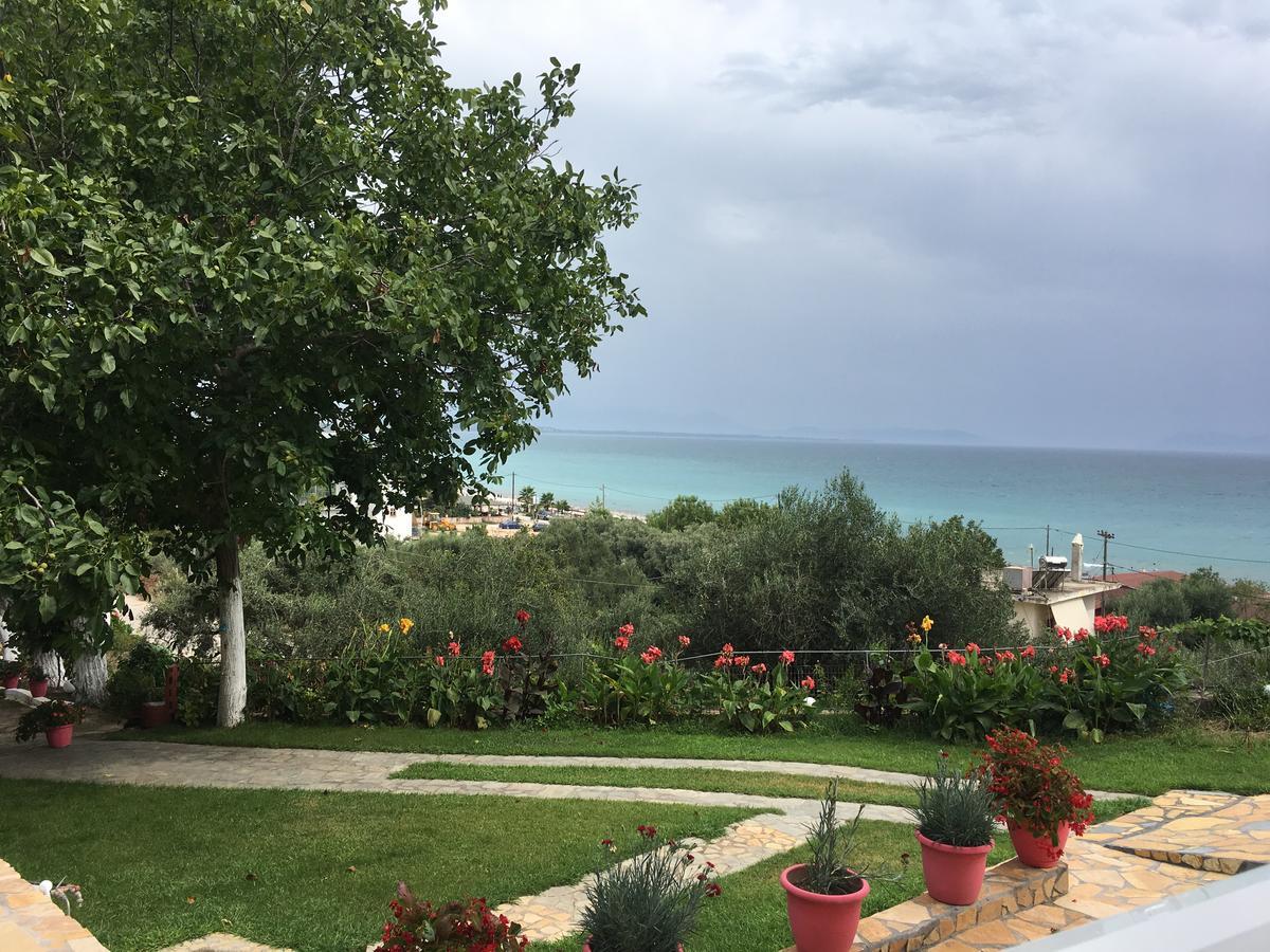 Spiros Rooms Kastrosikia Exterior photo