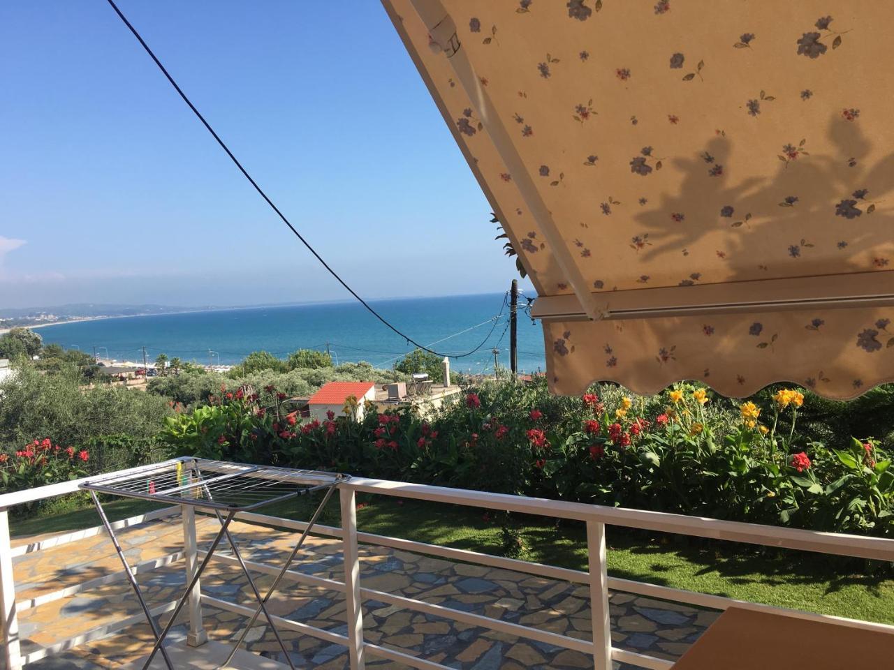 Spiros Rooms Kastrosikia Exterior photo
