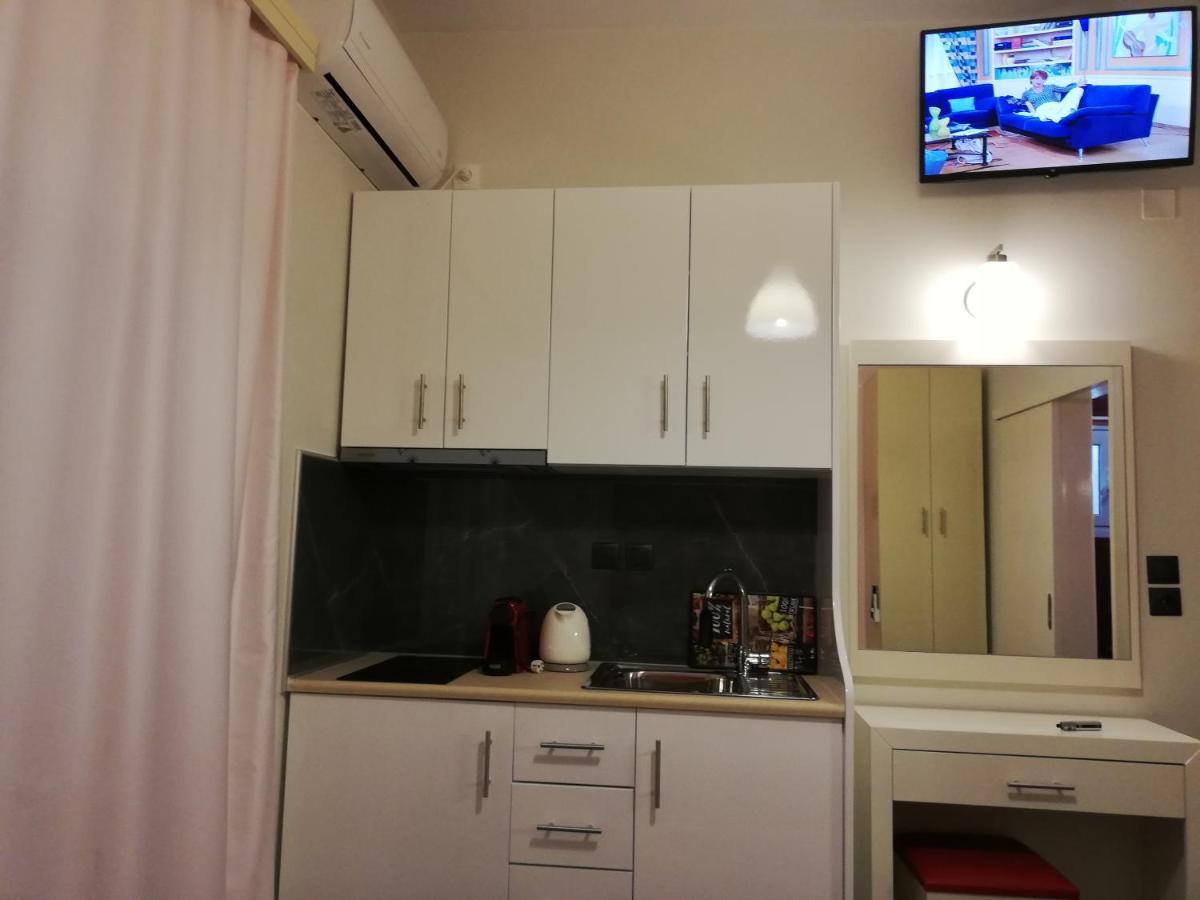 Spiros Rooms Kastrosikia Exterior photo