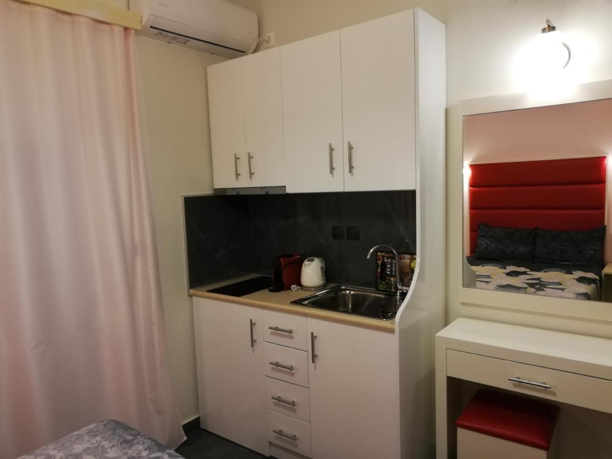Spiros Rooms Kastrosikia Exterior photo